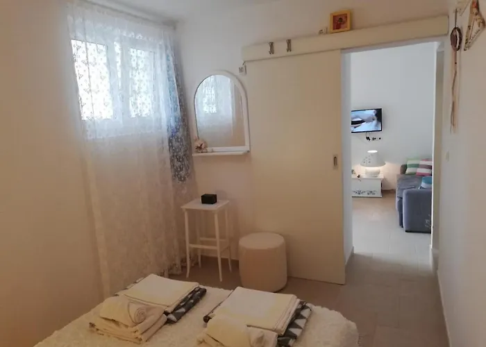 アパート Olly クレック