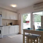 Olly Apartment *