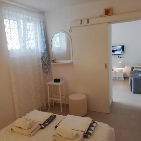 Apartment Olly Klek